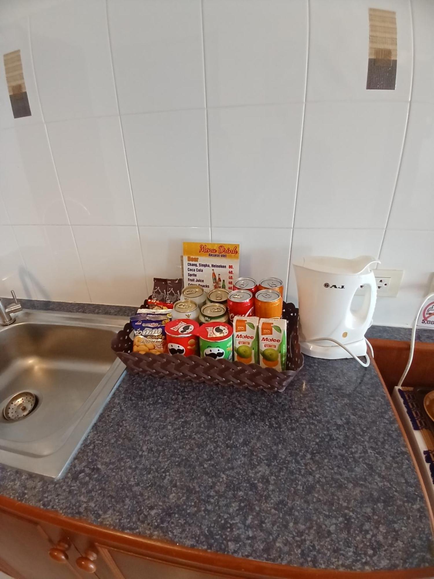 Aksarai Hotel パトン エクステリア 写真