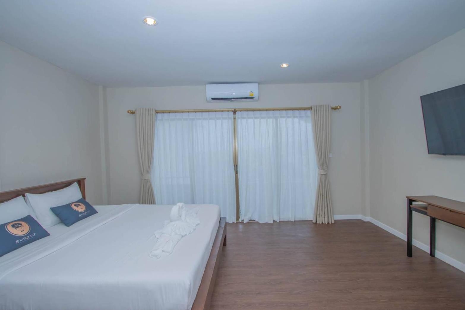 Aksarai Hotel パトン エクステリア 写真
